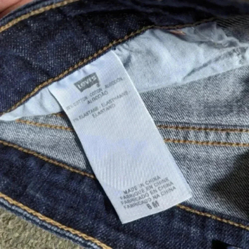 LEVI'S Demi Curve Classic Boot Cut Jeans Women's size 6M - Picture 4 of 5
